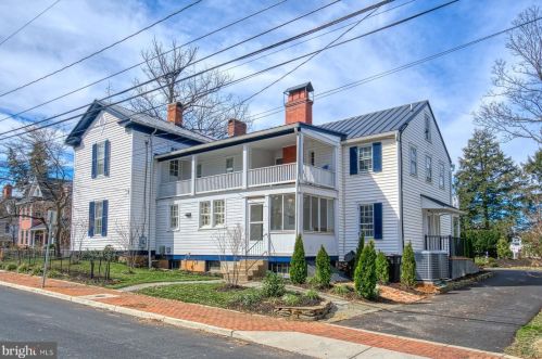 102 Cornwall St, Leesburg VA 20176-2804 exterior