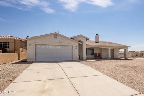 1410 Mandalay Pl, Lake Havasu City, AZ 86404-2056
