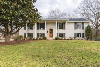 220 Blackman Rd, Nashville, TN 37211-5145
