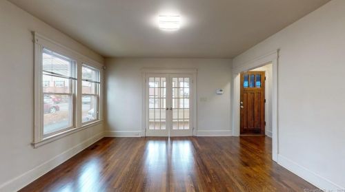 29 Lexington Ave, Waterbury CT  06710-1435 exterior