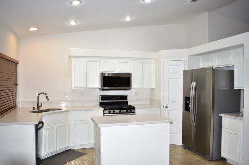 79385 Avenida Las Palmas, La Quinta CA  92253-7236 exterior