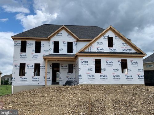 655 Crooked Stick Dr, Navy Sup Dpt, PA 17050-2288