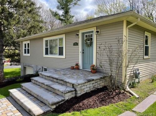 51 Mountain Rd, Cornwall Hud, NY 12520-1802
