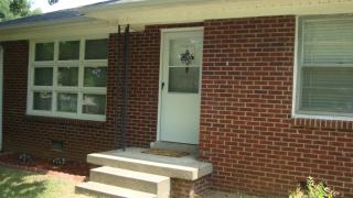 1 Richmond Dr, Clarksville, TN 37042-3619