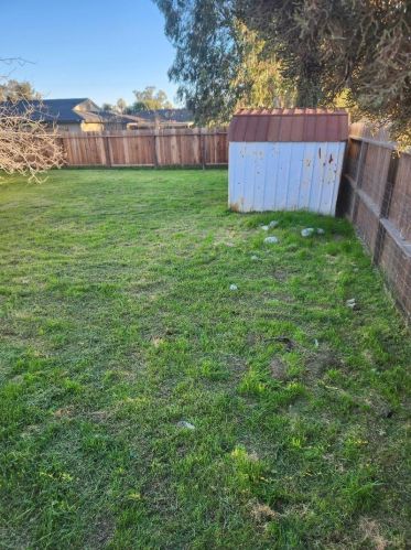 113 Kiwi St, Los Banos CA  93635-3127 exterior