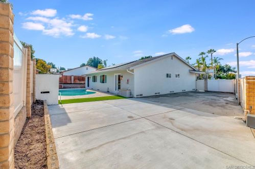 1896 Gotham St, Chula Vista CA  91913-2623 exterior