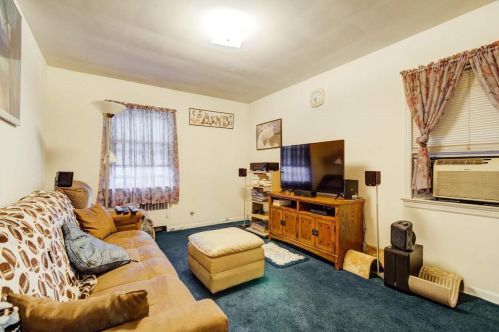 79 56th St, Bayonne NJ  07002-3315 exterior