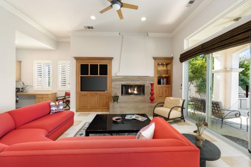 27 Toscana Way, Rancho Mirage CA  92270-1977 exterior