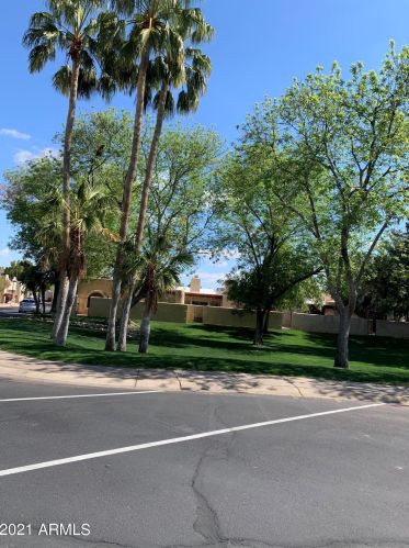 16609 29th Dr, Phoenix, AZ 85053-3064