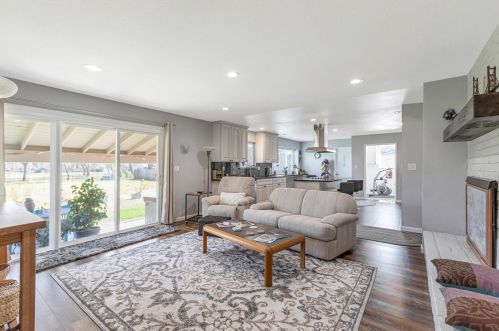 5930 Filbert Ave, Citrus Heights CA  95662-4716 exterior
