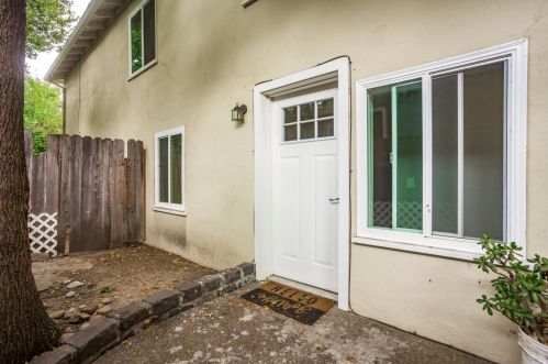 731 Valota Rd, Redwood City, CA 94061-1443