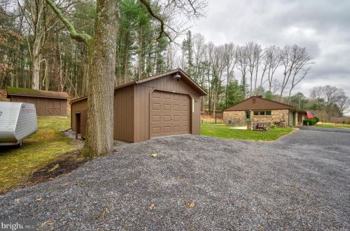 23334 Great Cove Rd, Mc Connellsburg PA  17233-8331 exterior