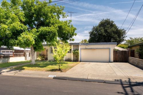 15240 Winton Way, San Jose, CA 95124-5334