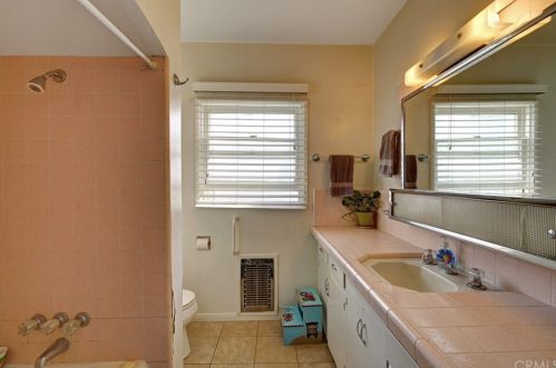 425 Laurel Ave, Brea CA  92821-6632 exterior
