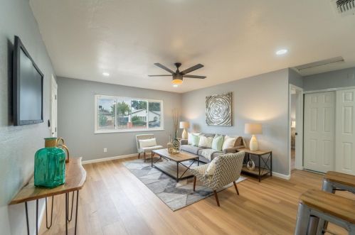 546 Libby Ln, Lathrop CA  95330-9545 exterior