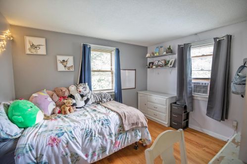 7 Olesen Rd, Derry NH 03038-4847 exterior