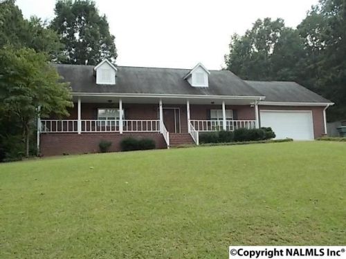 340 Bellefonte Dr, Scottsboro, AL 35769-3827