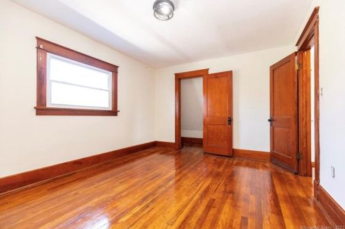 46 Sander St, United States Coast Guard Ac CT  06320-3320 exterior