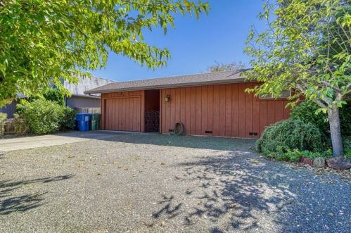 7783 Cora Dr, Lucerne CA  95458-8523 exterior