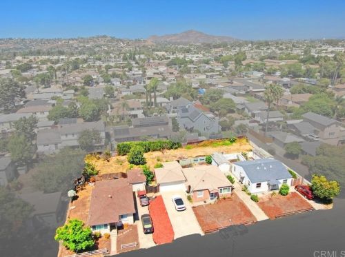 6830 Tower St, La Mesa, CA 91942-5869