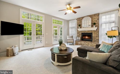 14829 Cox Creek Ct, Haymarket VA  20169-2626 exterior