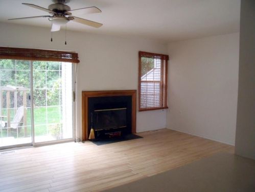 9 Rainier Ct, Hackettstown NJ  07840-2825 exterior