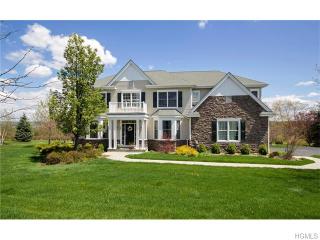 22 Mansion Ridge Blvd, Monroe, NY 10950-5571
