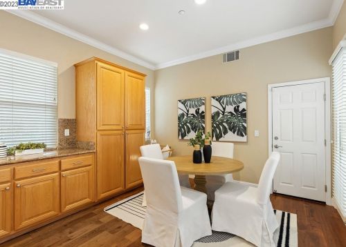 10864 Inspiration Cir, Pleasanton CA  94568-5562 exterior