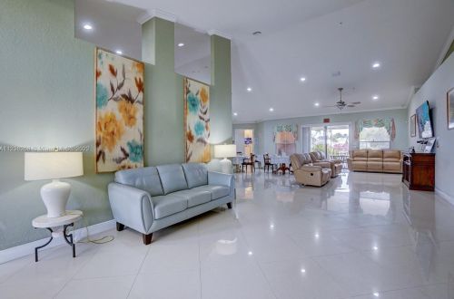 160 Saratoga Ave, Fort Pierce FL  34953-5974 exterior