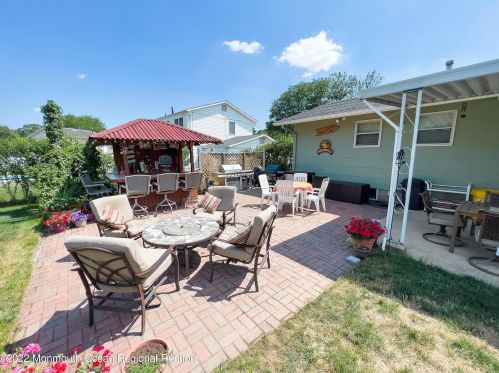 44 Citadel Dr, Jackson Twp NJ 08527-1843 exterior