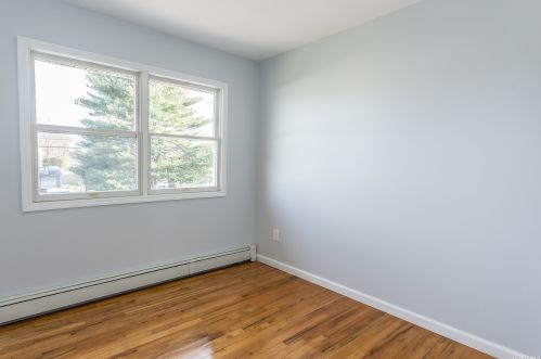 136 Bishop Rd, Babylon NY  11704-5246 exterior