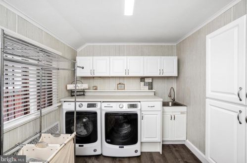 848 Riverside Ave, Trenton NJ 08618-5318 exterior