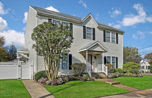 1599 Maplewood Rd, Belmar, NJ 07719-2894