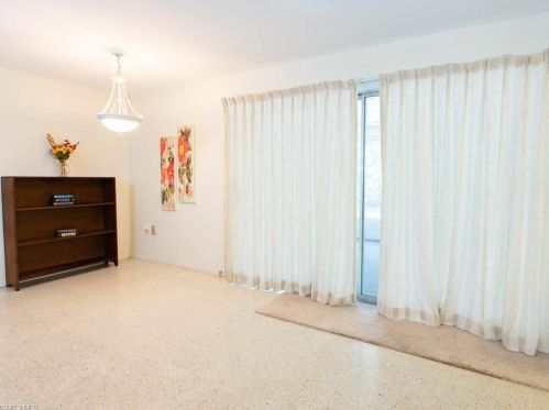 1339 Tahiti Dr, Sanibel, FL 33957-2613