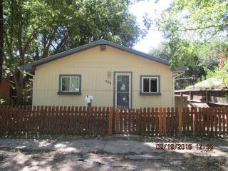 208 6th St, Florence, CO 81226-1231