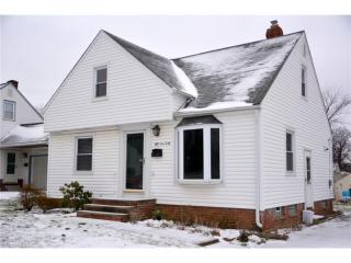 5140 Robinhood Dr, Willoughby, OH 44094-4322