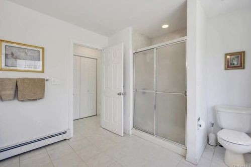 7 Menayas Ct, Washingtonville NY  10992-2032 exterior