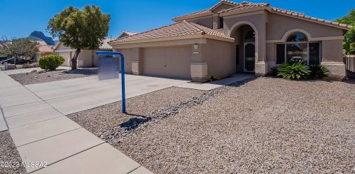 7208 Deserama Dr, Tucson, AZ 85743-1217