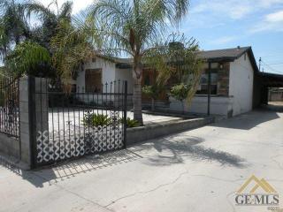 8321 Collison St, Lamont, CA 93241-1011