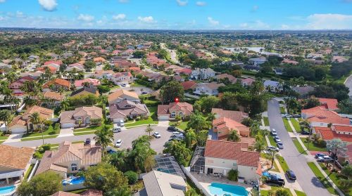 925 202nd Ave, Hollywood FL  33029-3442 exterior