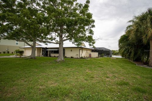 450 Coral Creek Dr, Placida FL  33946-2320 exterior