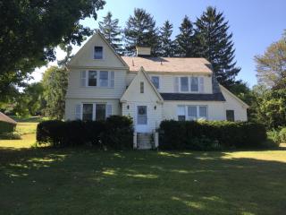 320 Loudon Rd, Albany, NY 12211-1702
