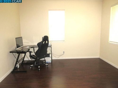 1337 Yosemite Cir, Oakley CA  94561-5205 exterior