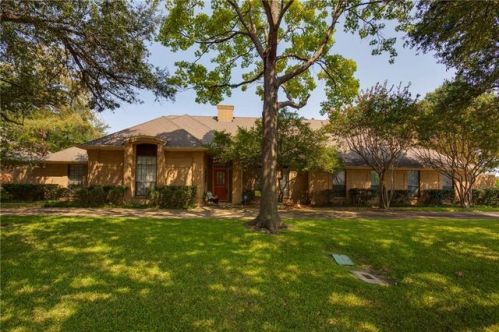 1365 Green Hills Ct, Duncanville, TX 75137-2841