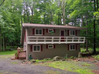 136 Logger Rd, Canadensis, PA 18325-4706