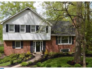1569 Russell Rd, Paoli, PA 19301-1219