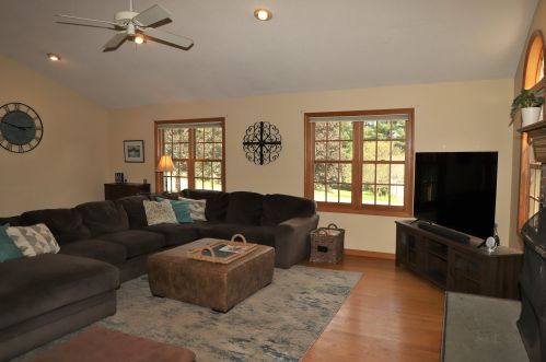 18 Morgan Ln, Keene NH  03431-5259 exterior