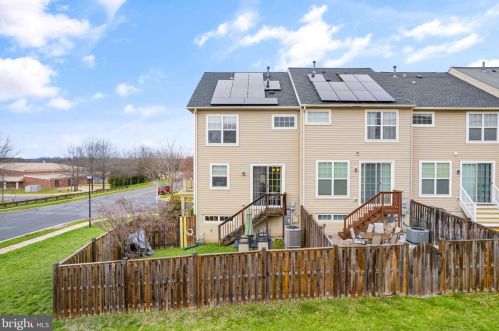 12000 Dawn Falls Way, Bristow, VA 20136-6160