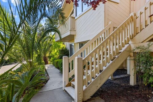 3560 Patterson Way, Folsom CA  95762-4405 exterior