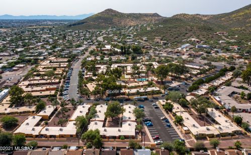 350 Silverbell Rd, Tucson AZ  85745-2639 exterior
